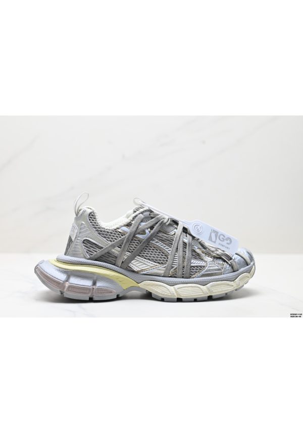 BALENCIAGA 3XL Sneakers 3+